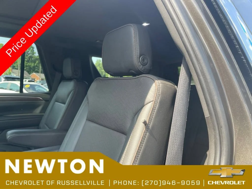 Used 2021 GRAYWOOD METALLIC Chevrolet High Country image 35