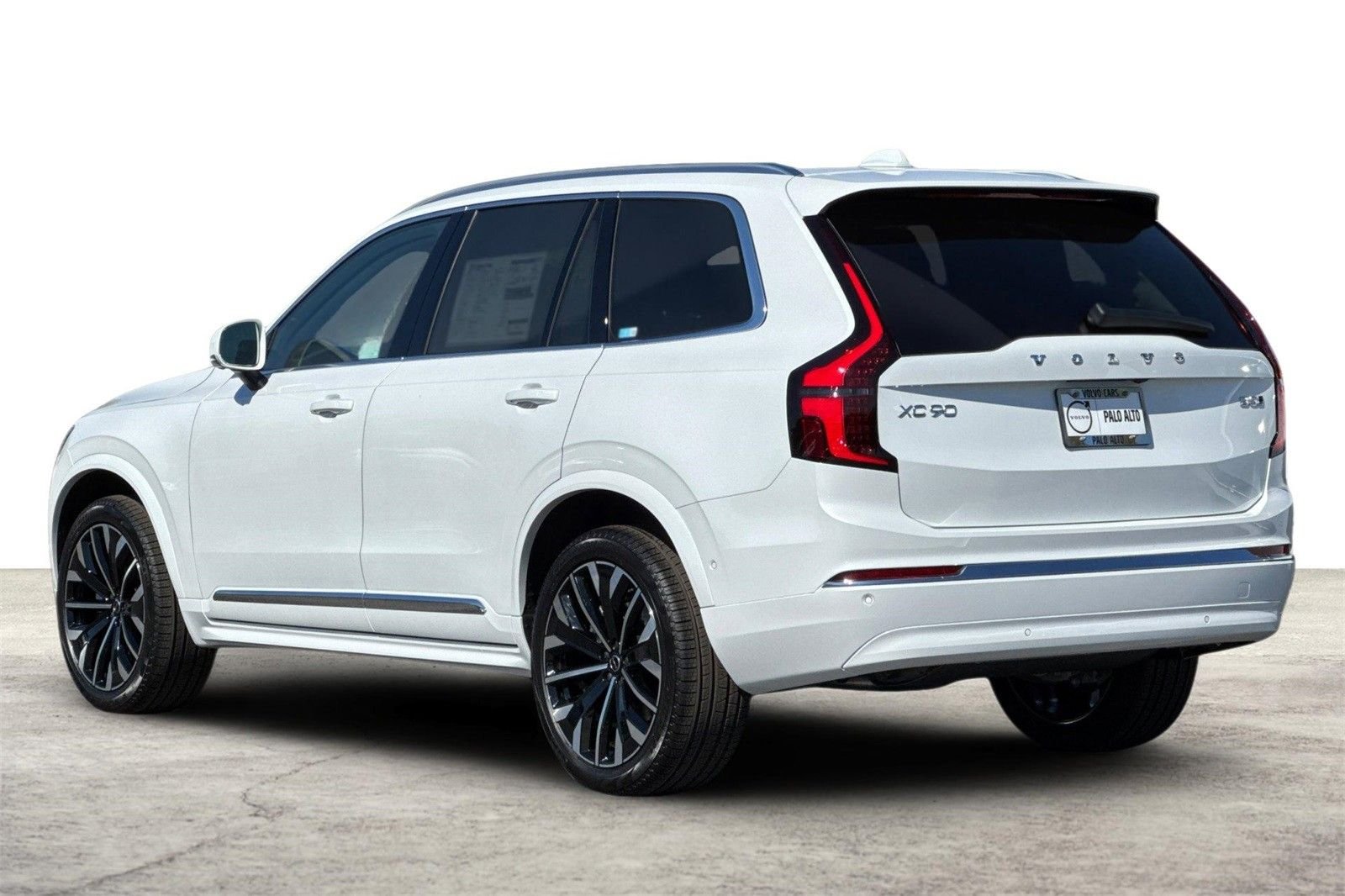 2026 Volvo XC90 Plus - Photo 6