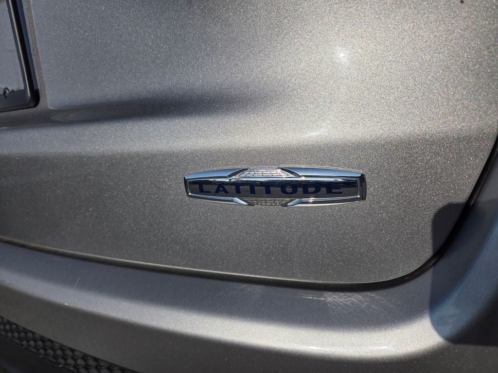 Used 2024 Gray Jeep Latitude image 15