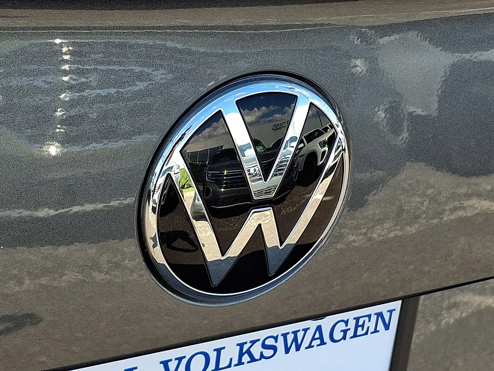 Certified Used 2023 Platinum Gray Metallic   2R2r Volkswagen S image 29