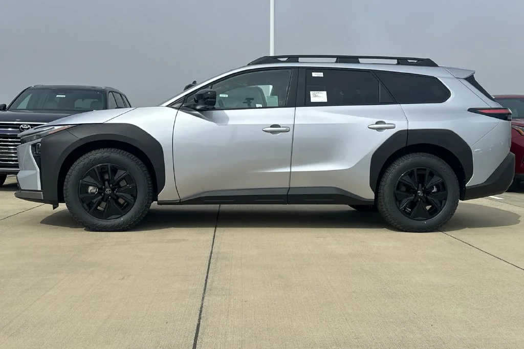New 2027 Steel Toyota  image 7