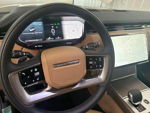 New 2026 Eiger Grey Land Rover SE image 36