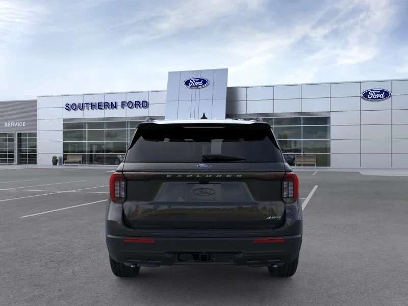 New 2026 Agate Black Metallic Ford Active image 29
