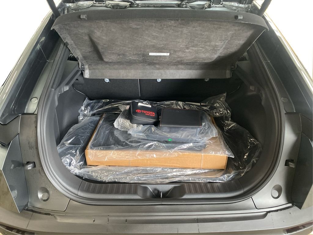 New 2026 Overcast Toyota  XSE image 6