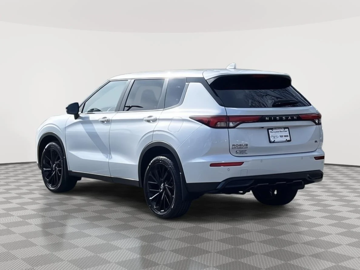 New 2026 Alpine Frost Nissan SL image 7