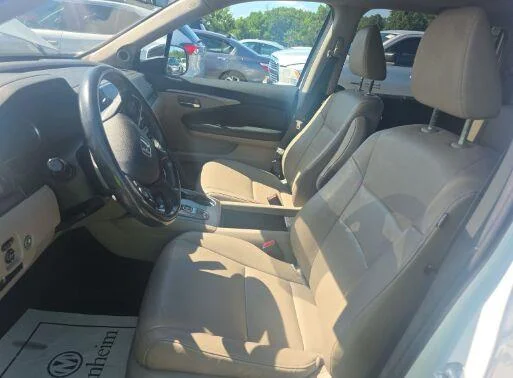 Used 2021 Platinum White Pearl Honda EX-L image 5