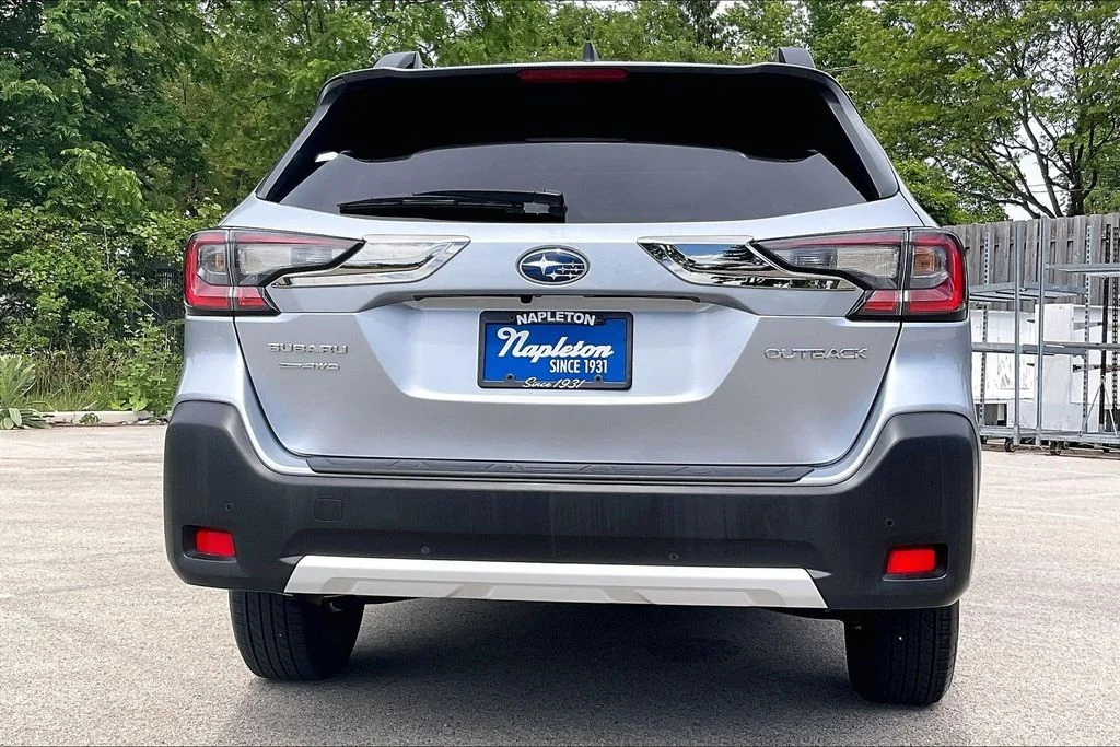 Used 2023 Silver Subaru Limited image 3