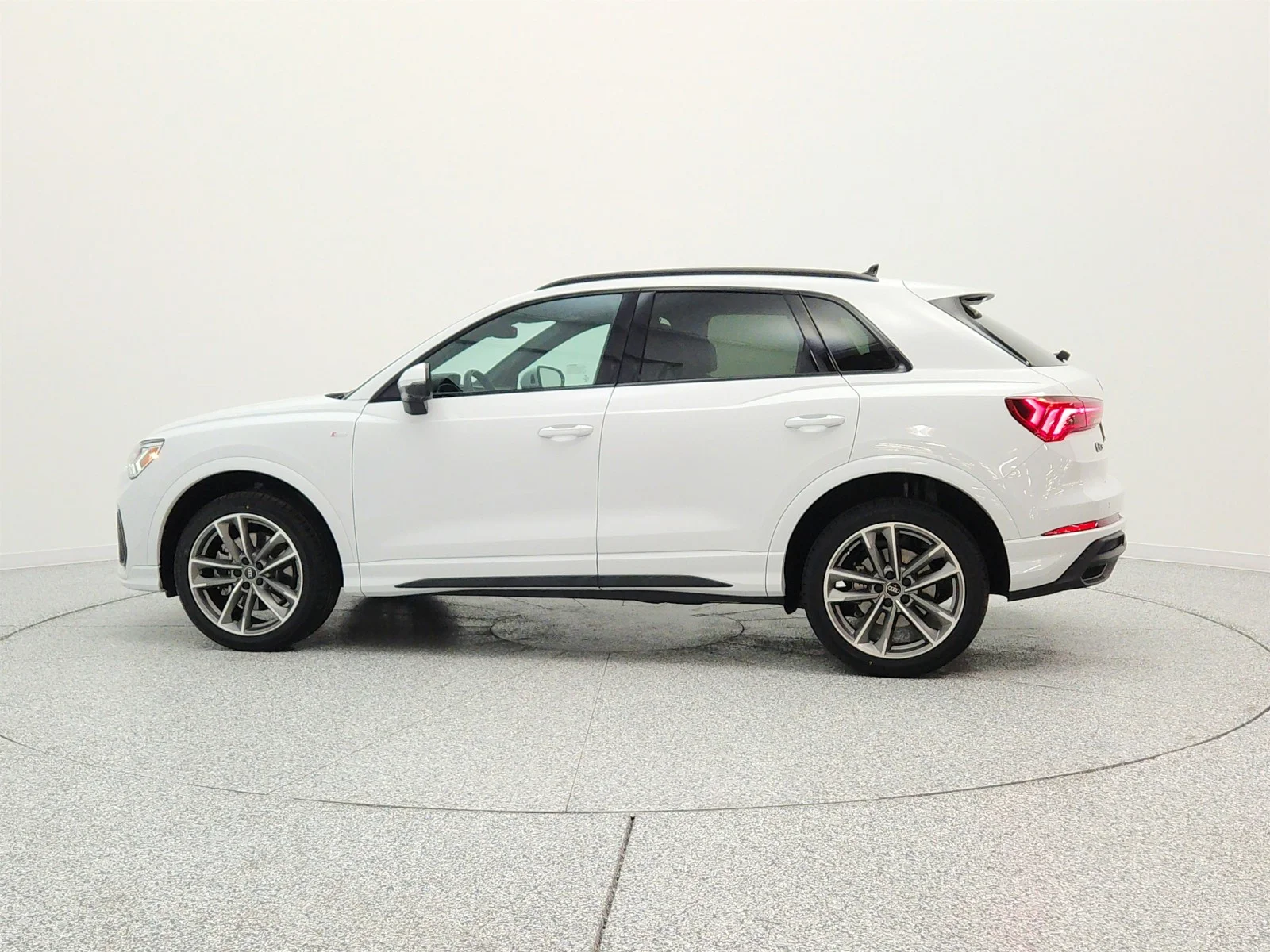 Used 2023 Glacier White Metallic Audi S line Premium Plus image 8