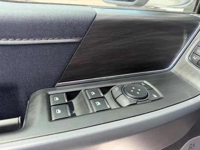 New 2026 Star White Metallic Tri-Coat Ford Lariat® image 43