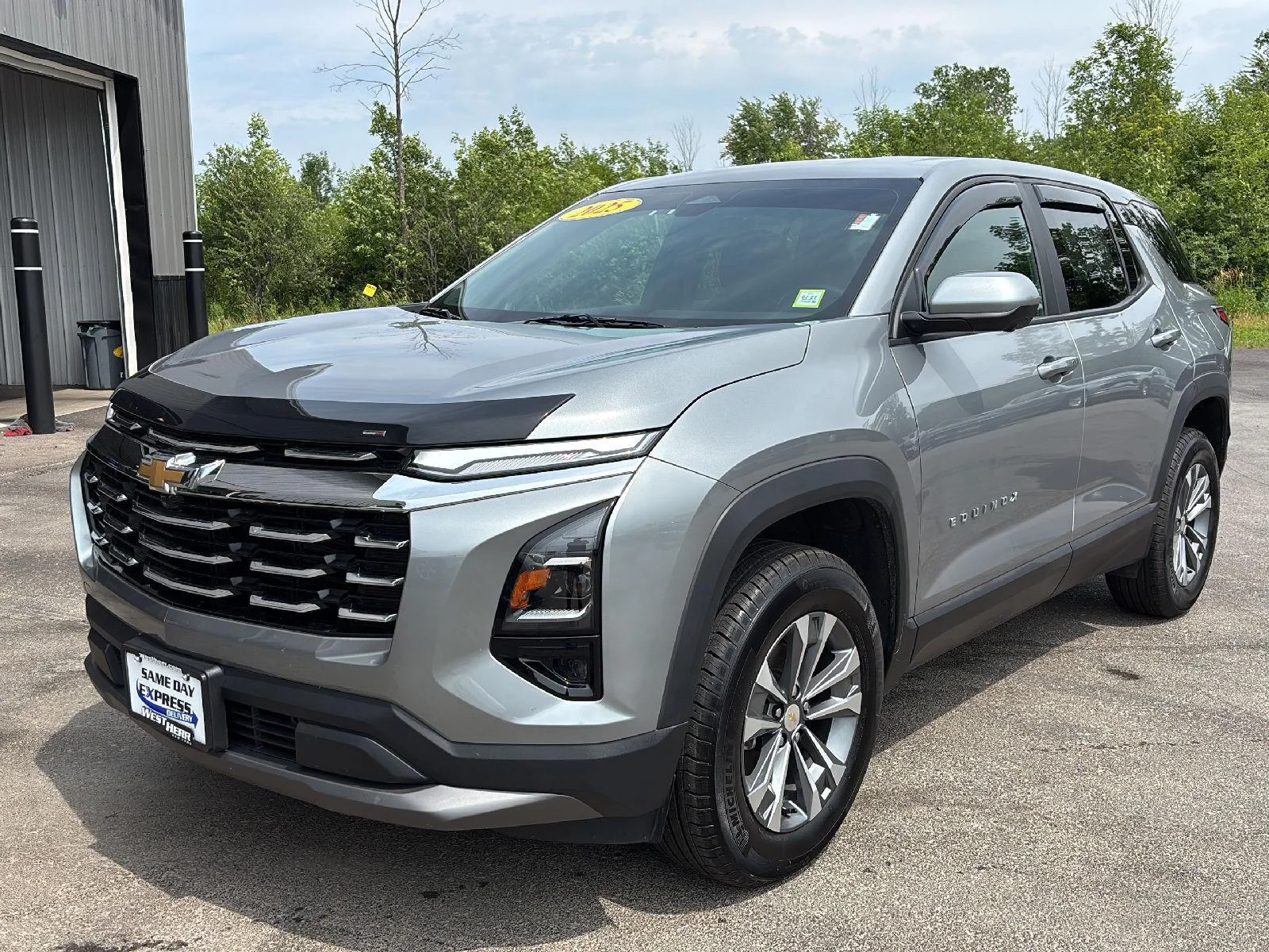 Used 2025 Sterling Gray Metallic Chevrolet LT image 7