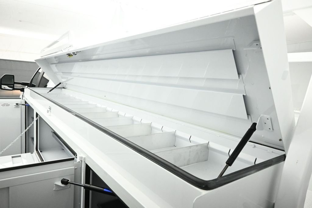 New 2026 Oxford White Ford XL image 22