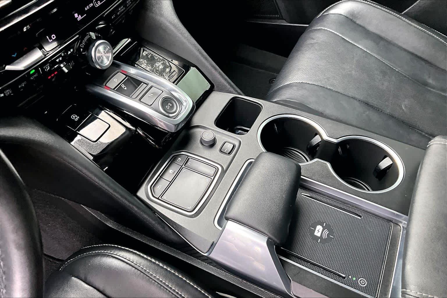 Used 2024 Platinum White Pearl Acura w/Technology Package image 17
