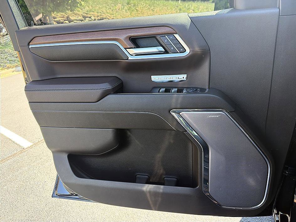Used 2023 Onyx Black GMC Denali image 12