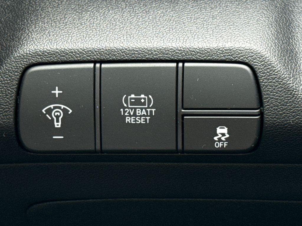 New 2026 White Hyundai Limited image 23