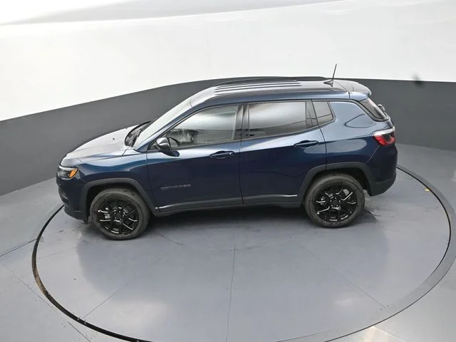 New 2026 Fathom Blue Pearl Coat Jeep Latitude image 14