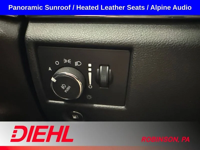Used 2018 Red Jeep Limited image 25