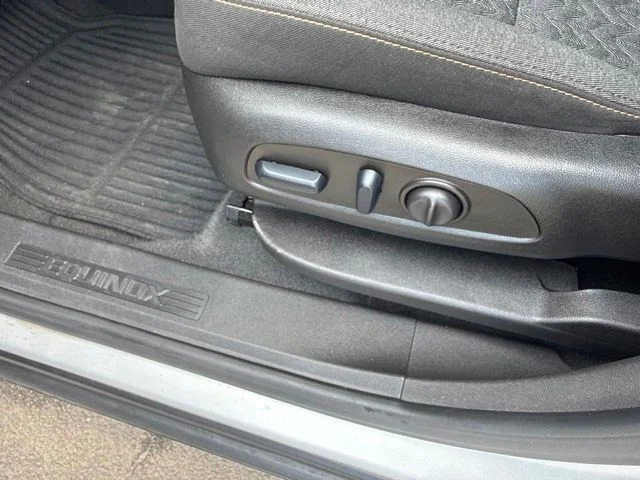 Used 2022 Silver Chevrolet LT image 31