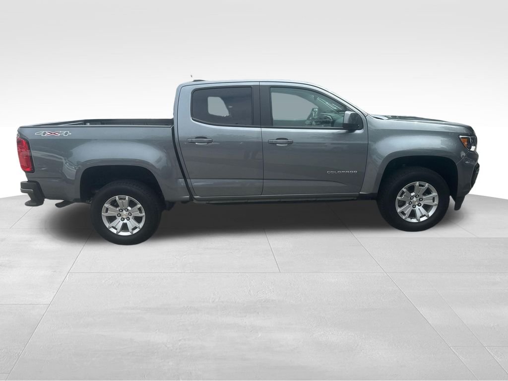 Used 2022 Gray Chevrolet LT image 26