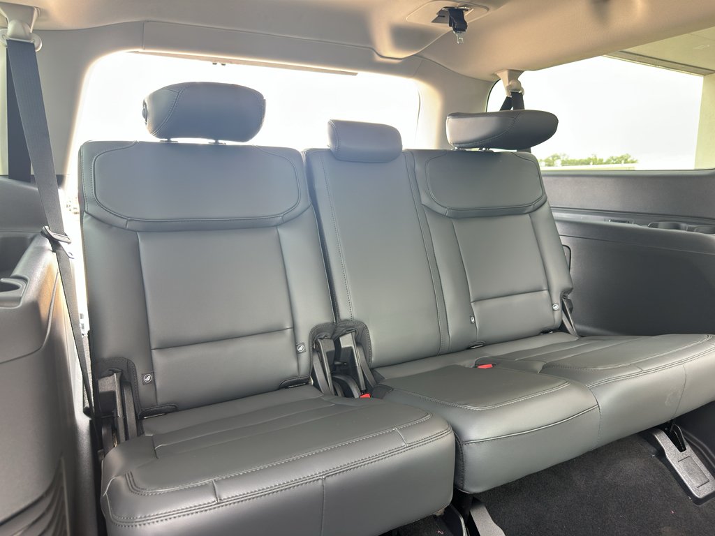 New 2027 Star White Metallic Tri-Coat Ford Active image 38
