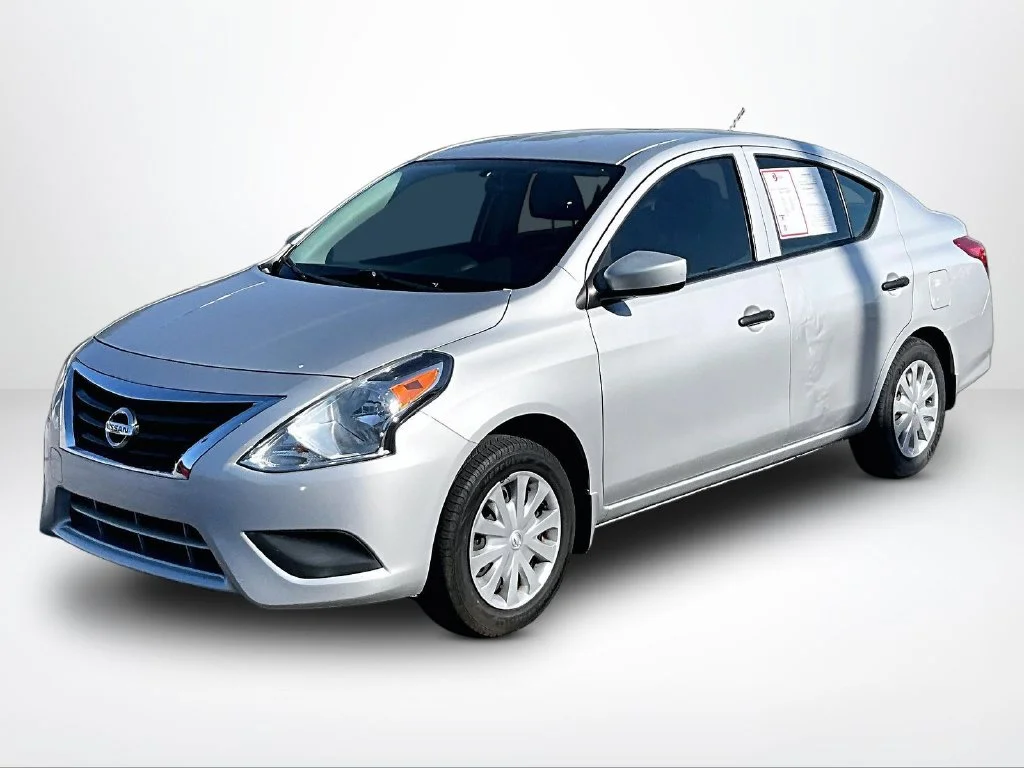 Used 2019 Silver Nissan 1.6 S image 2