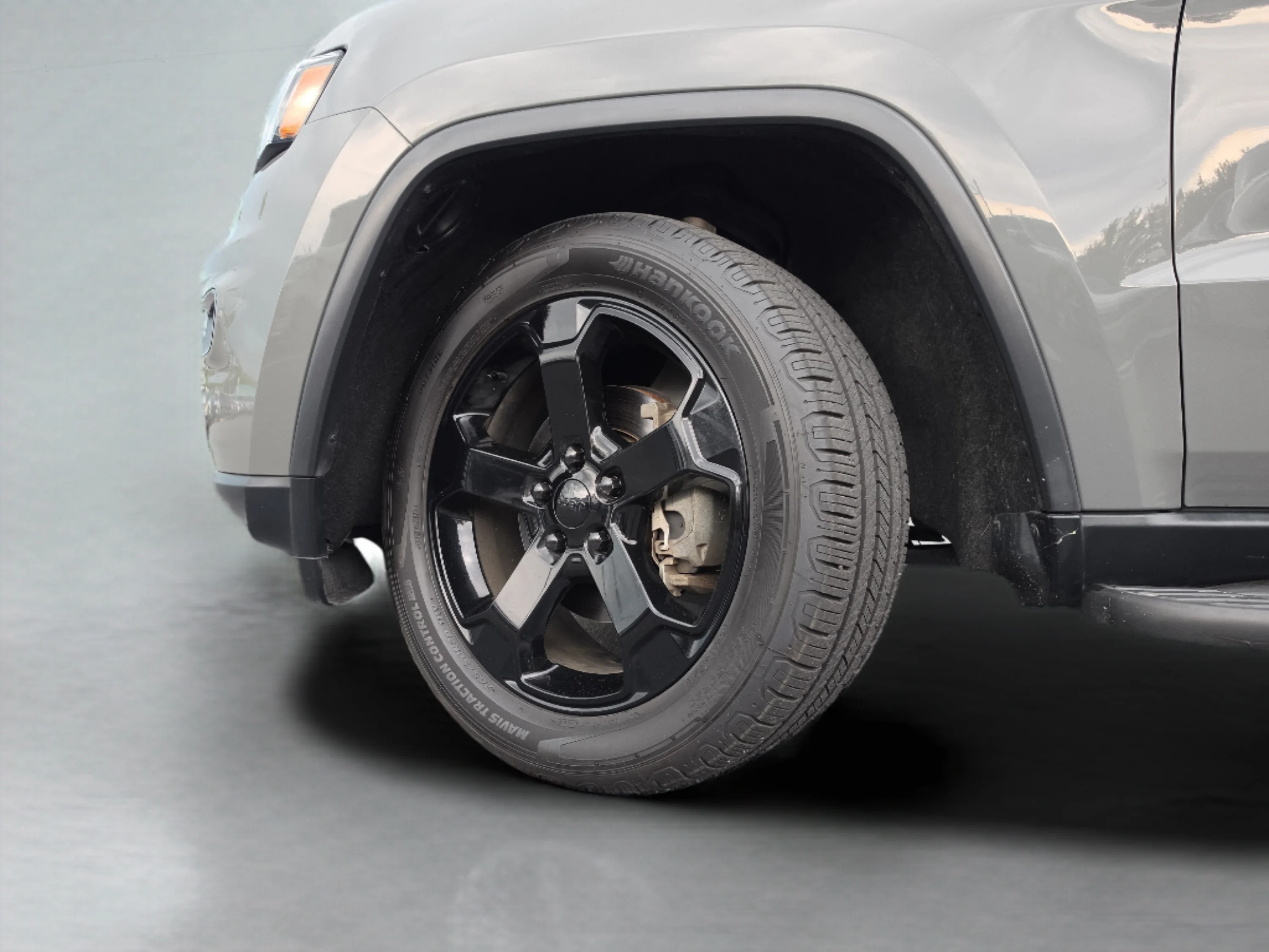 Used 2019 Sting-Gray Clearcoat Jeep Upland image 42