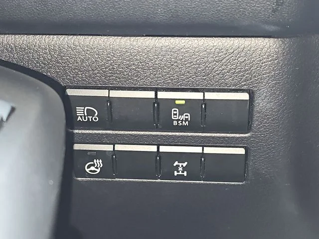 Used 2018 Silver Lexus 300 Base image 19