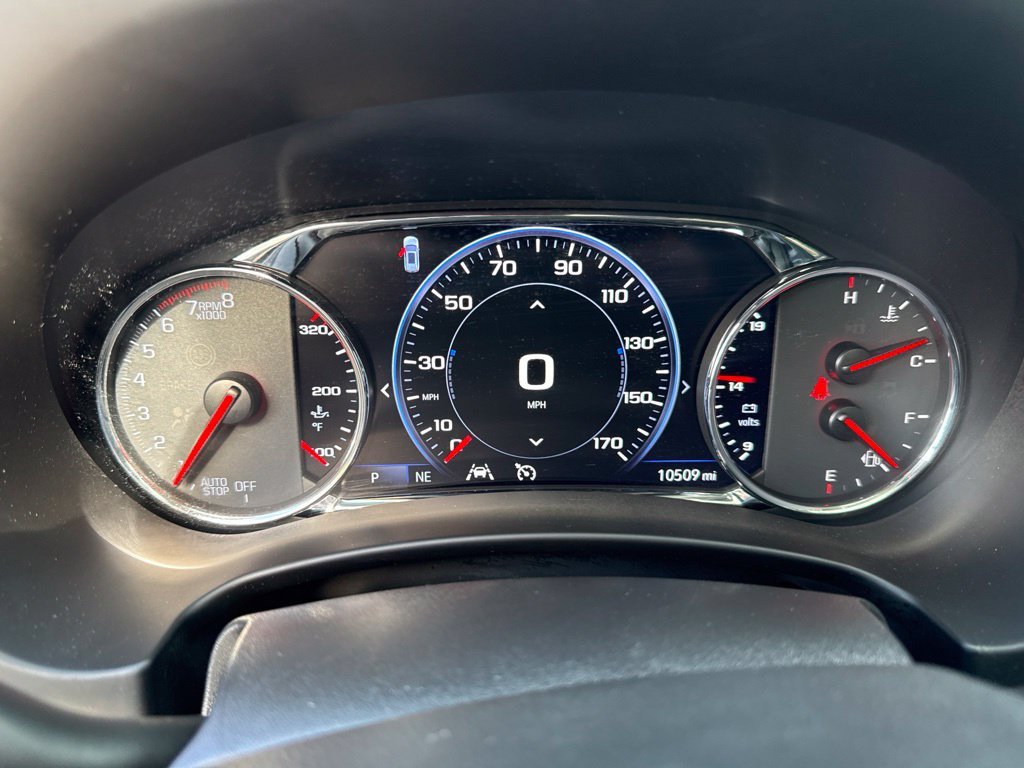 Used 2024 White GMC Denali image 30
