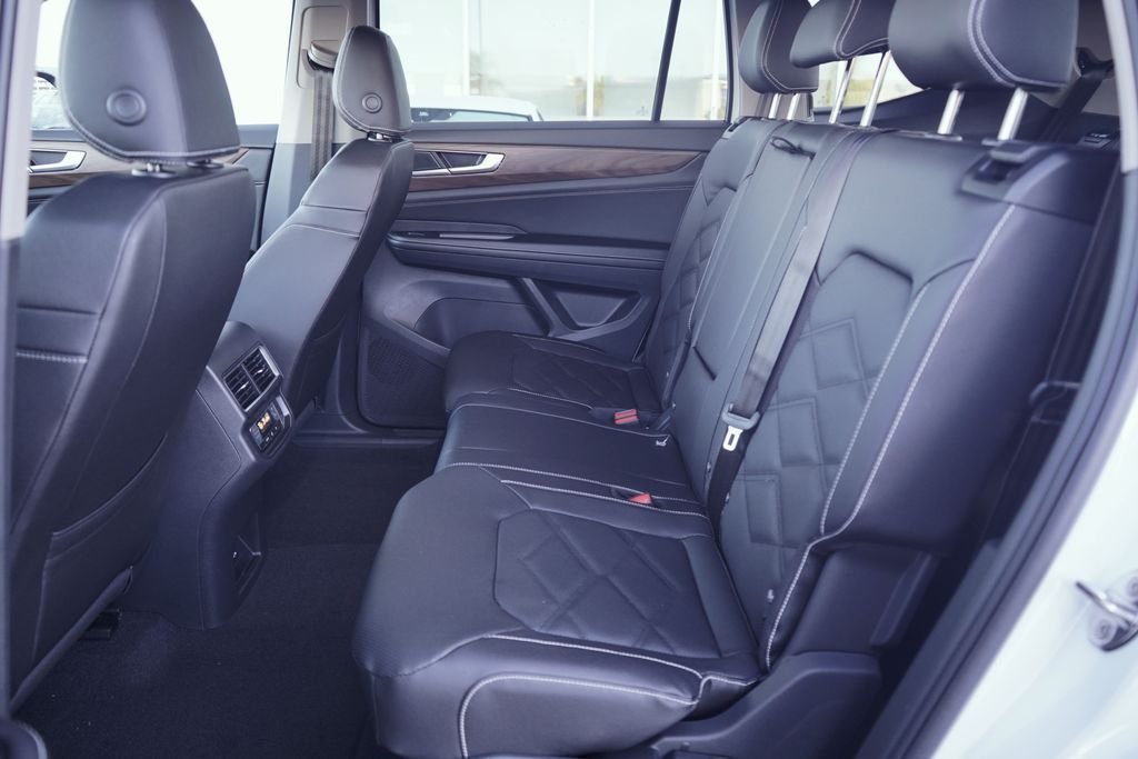 2026 Volkswagen Atlas SE - Photo 7
