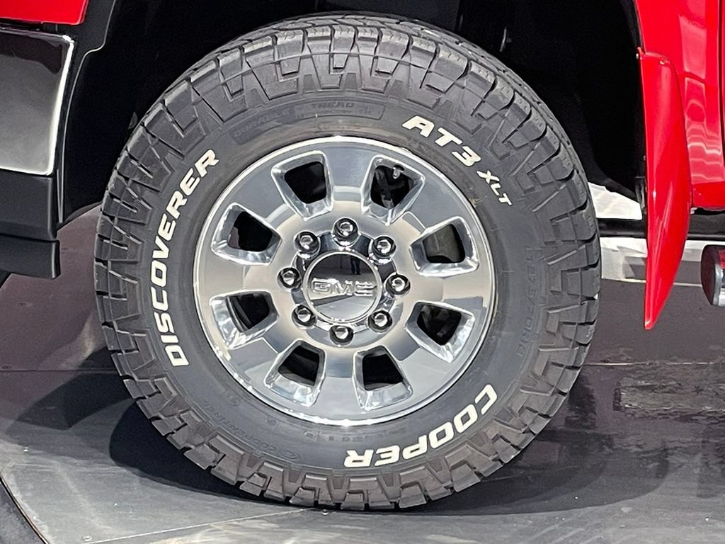 Used 2011 FIRE RED GMC SLE image 10