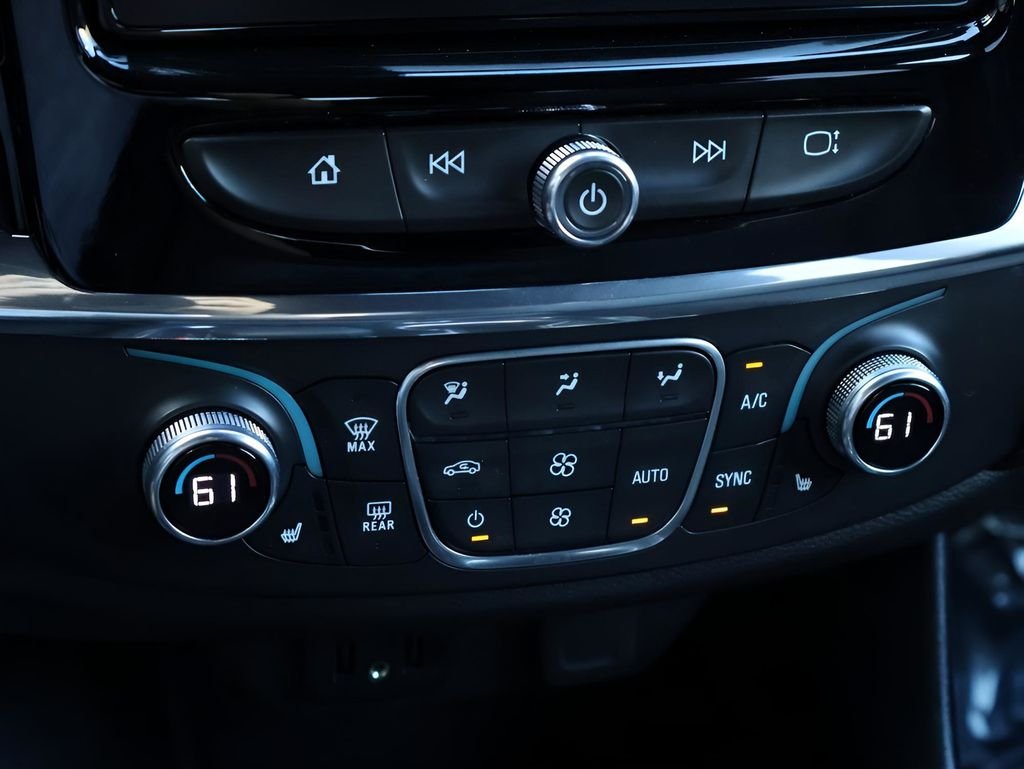 2023 Chevrolet Traverse 1LT - Photo 27