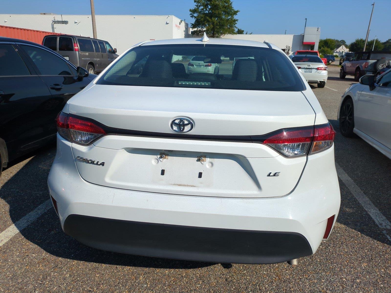 Used 2024  Toyota LE image 4