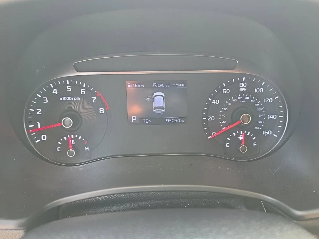 Used 2021 Green Kia X-Line image 16