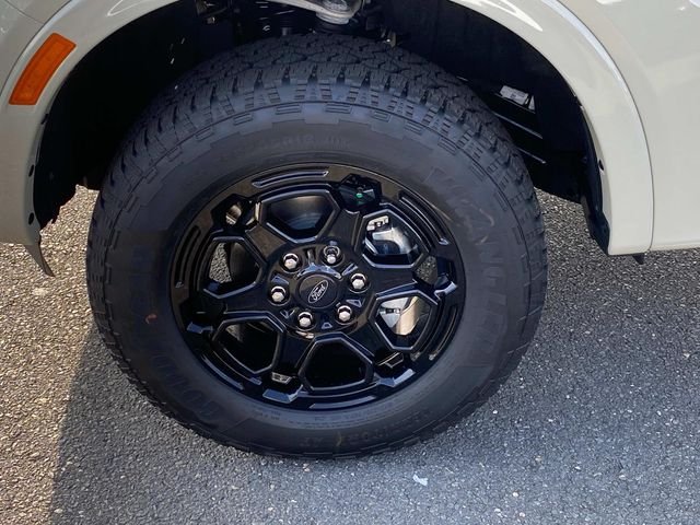 New 2026 Beige Ford XLT image 5
