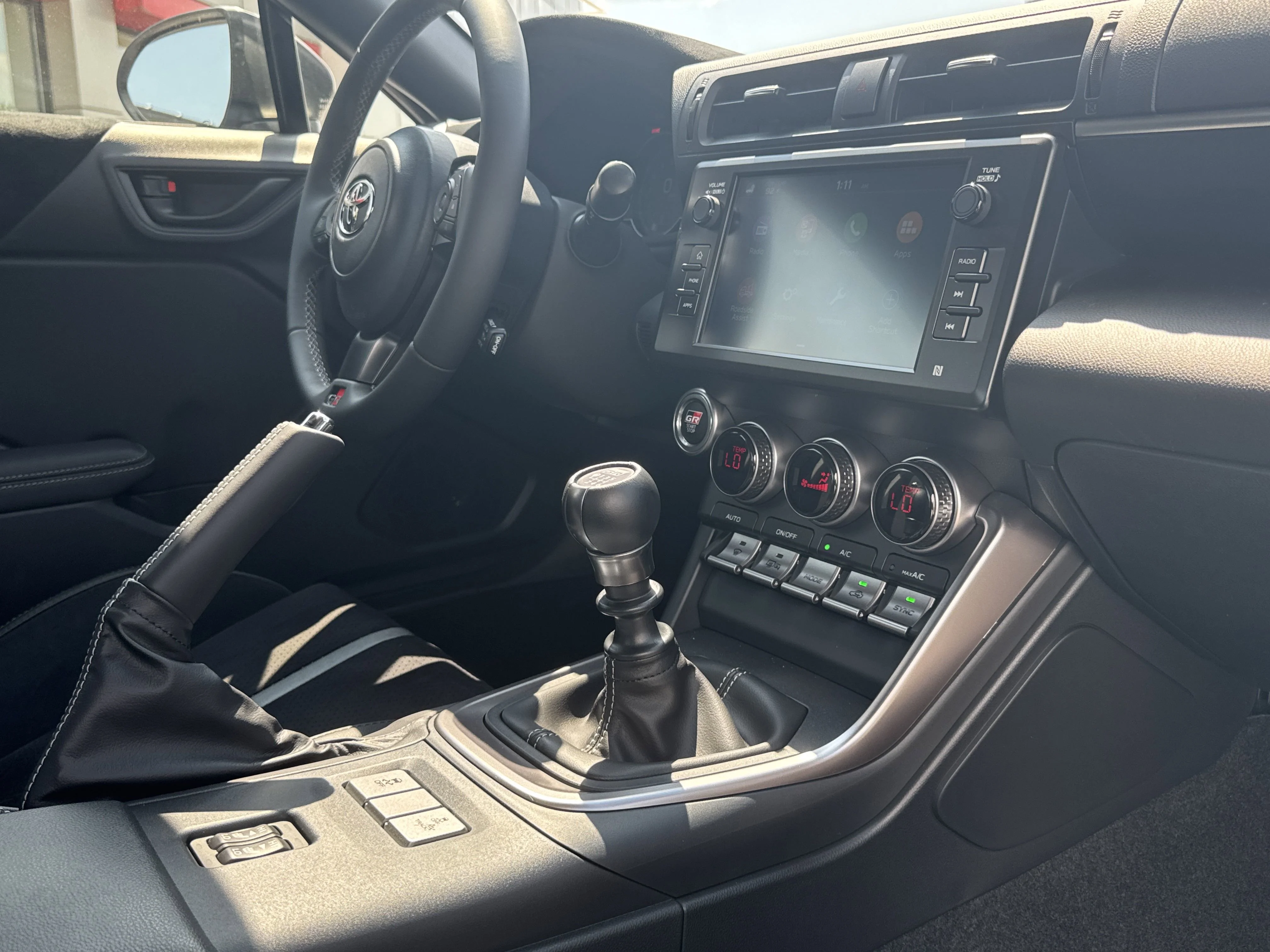 2025 Toyota GR86 Premium - Photo 32