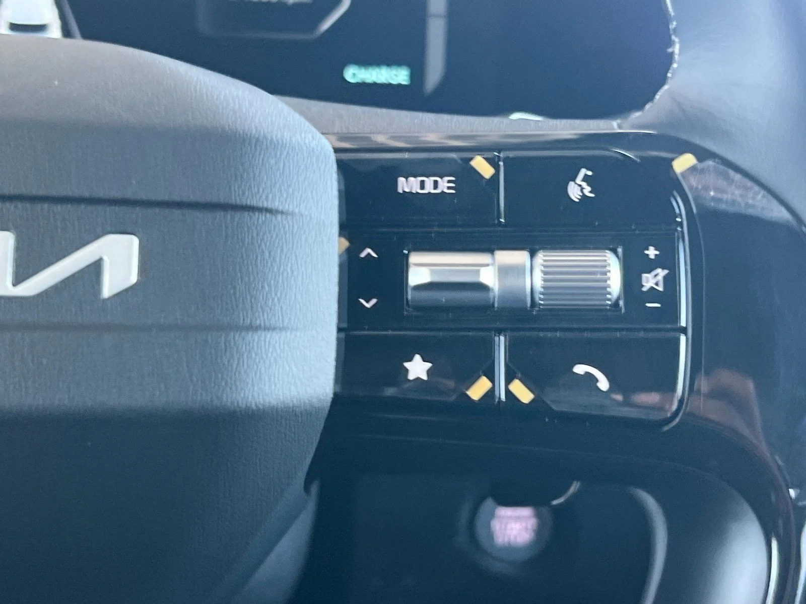 New 2026 White Kia X-Line SX Prestige image 30