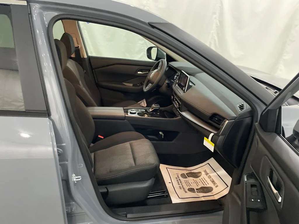 New 2026 Boulder Gray Pearl Nissan SV image 23