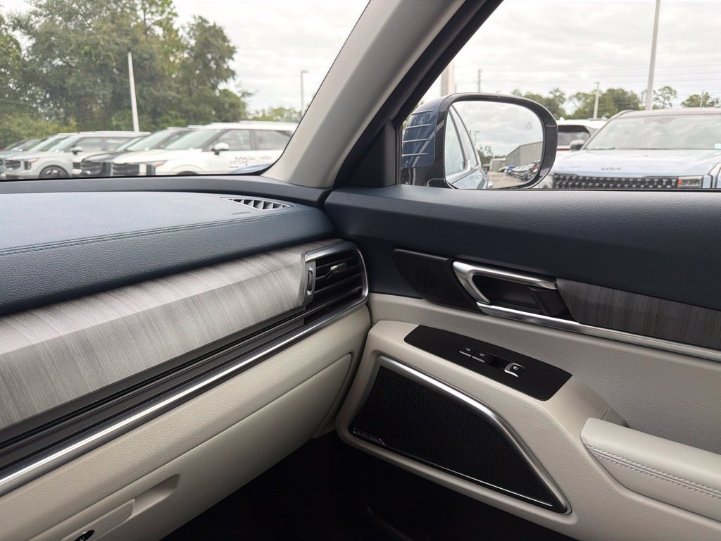 Certified Used 2024 Midnight Lake Blue Kia SX image 18