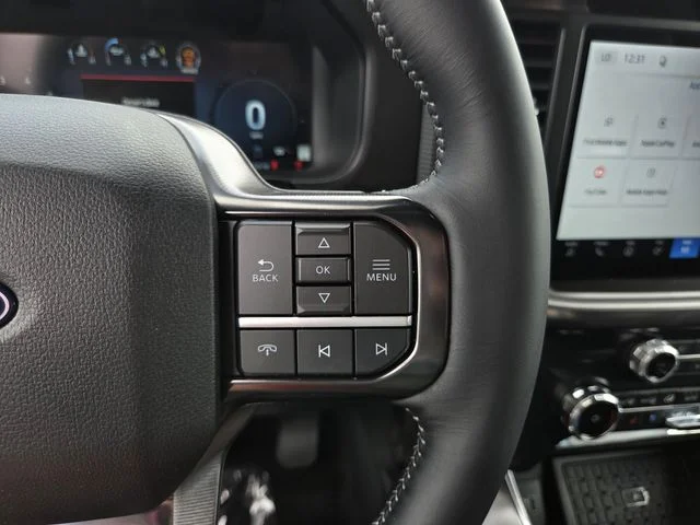 New 2026 Star White Metallic Tri-Coat Ford Platinum® image 22