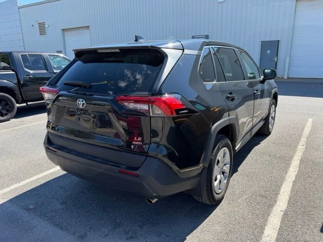 Used 2022 Midnight Black Metallic Toyota LE image 5
