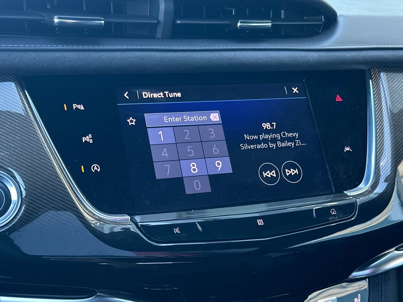 Used 2021 Shadow Metallic Cadillac Sport image 20