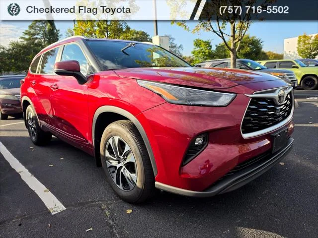 Certified Used 2026 RUBY FLARE PEARL Toyota  image 3