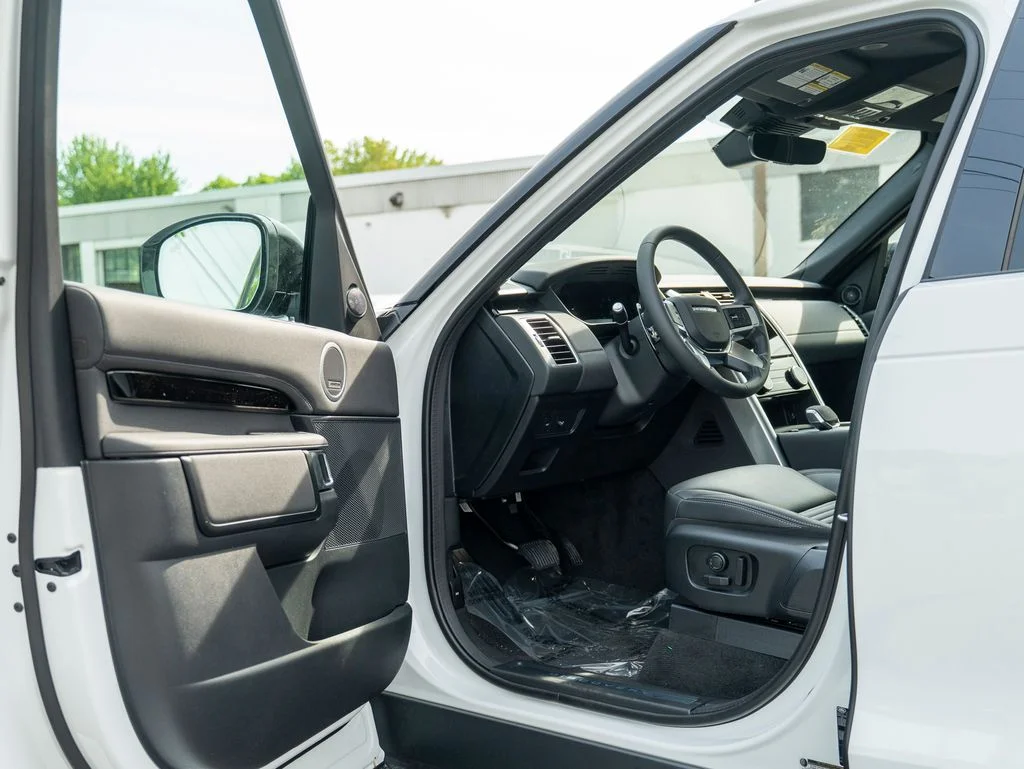 2025 Land Rover Discovery S - Photo 10