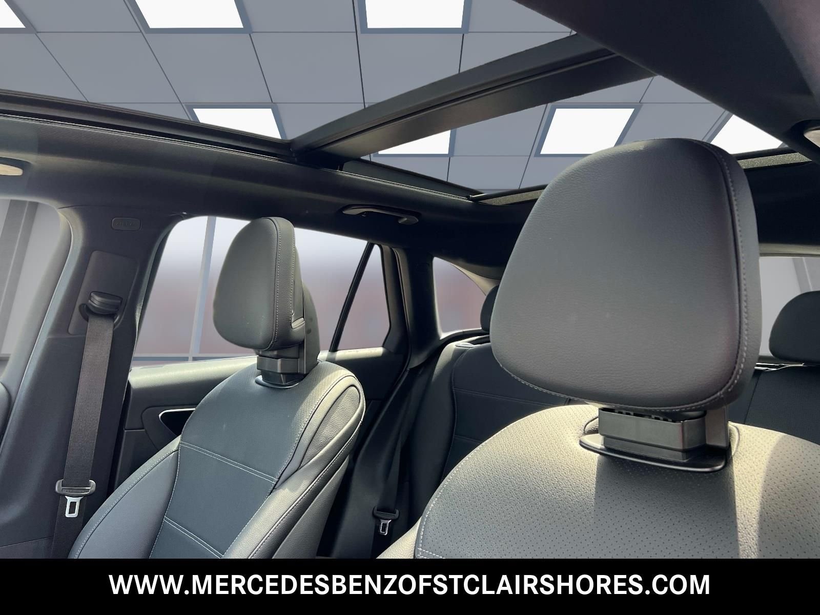 New 2026 Black Mercedes-Benz GLC 300 image 20
