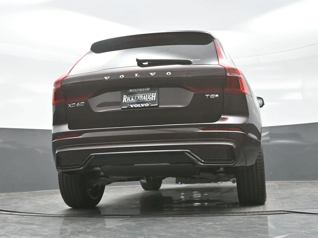 New 2026 Mulberry Red Volvo T8 Ultra image 26
