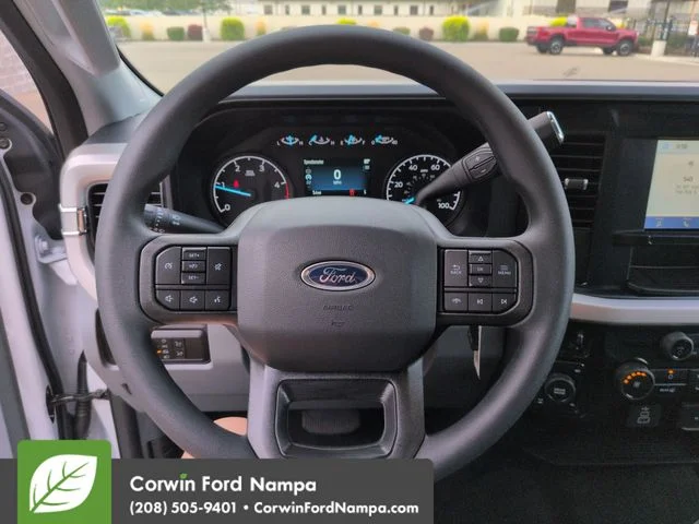 New 2026 Oxford White Ford XLT image 14