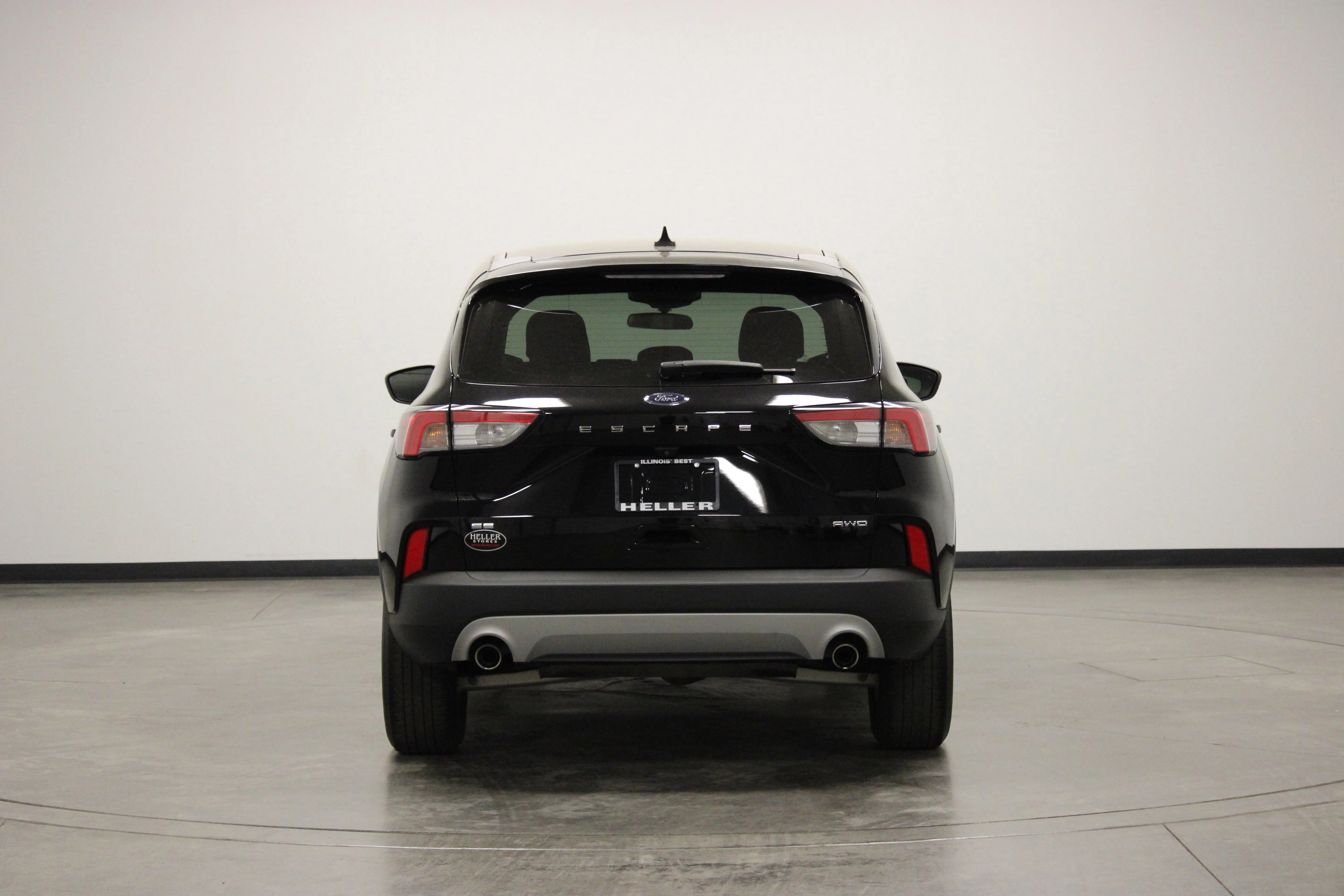 Used 2021 Agate Black Metallic Ford SE image 7