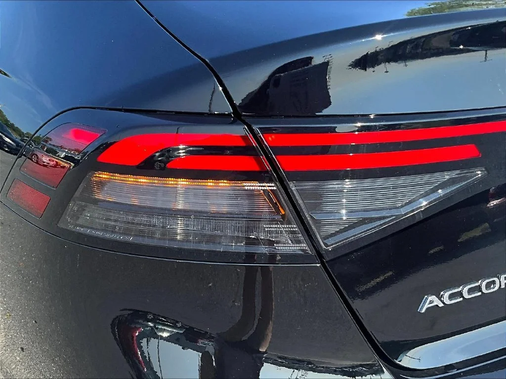 New 2026 Crystal Black Pearl Honda SE image 22