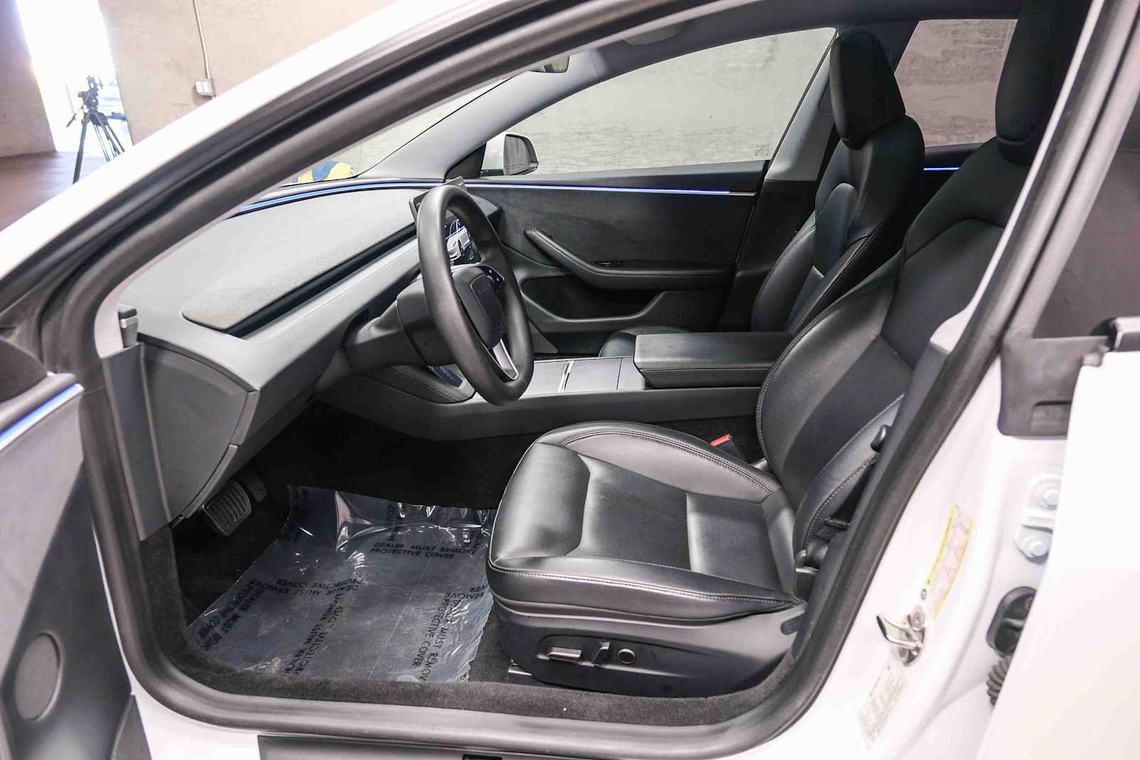 Used 2024 Pearl White Multi-Coat Tesla  image 20