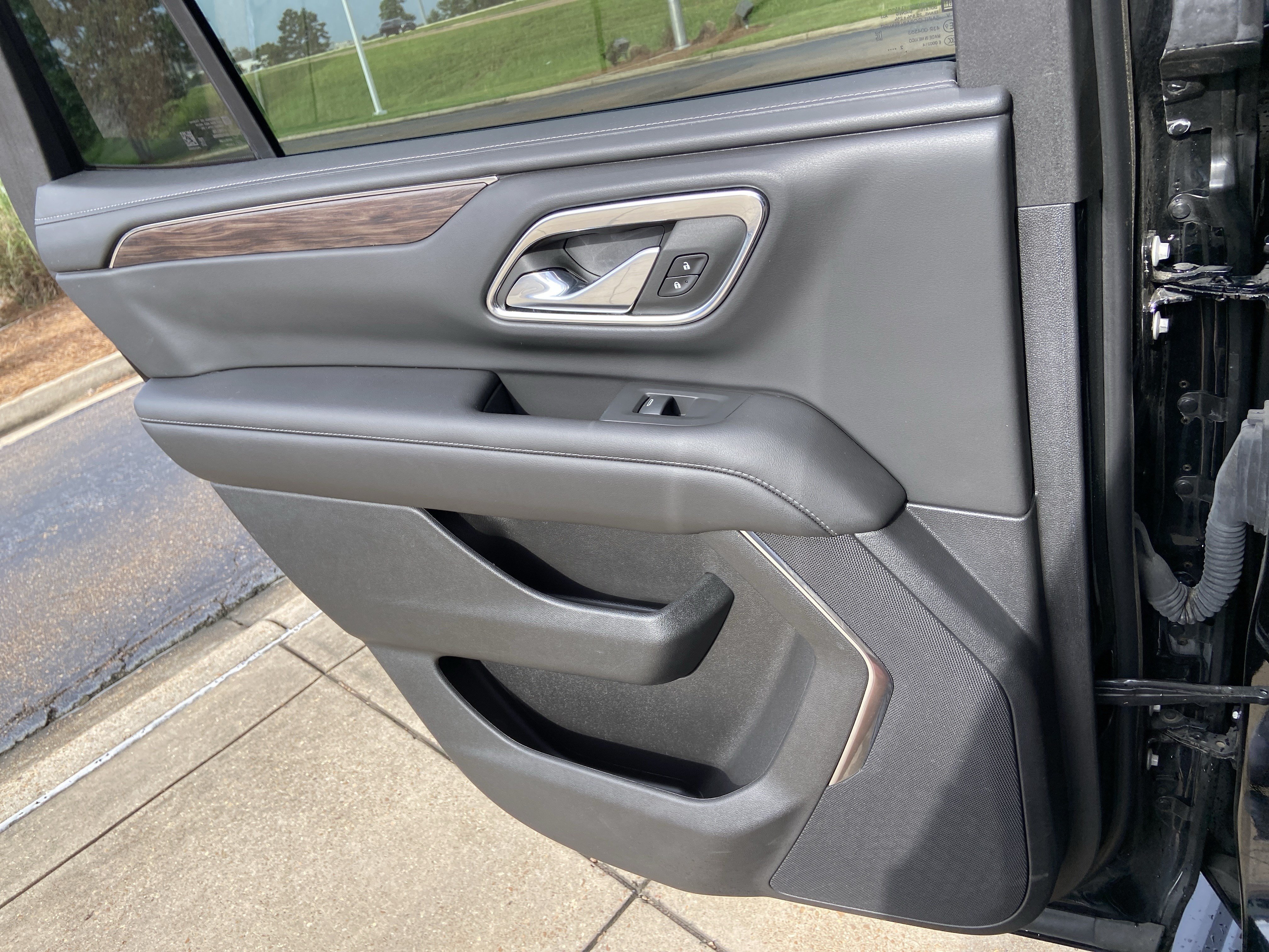 Used 2023 Black Chevrolet LS image 50