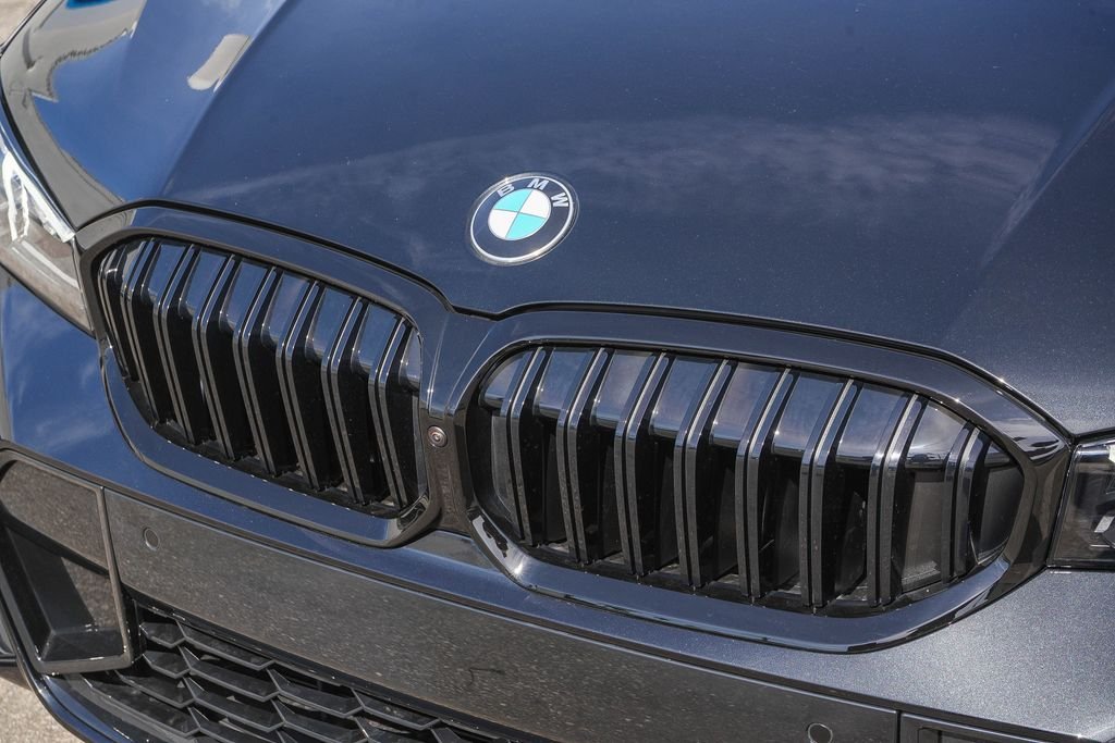 New 2026 Black Sapphire Metallic BMW 330i xDrive image 11